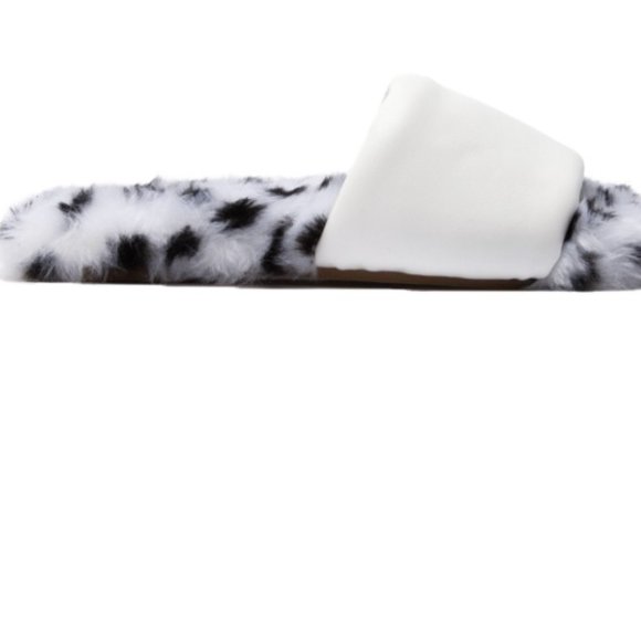 White Fluff Slide with Polka Dot Fur Slipper - Picture 3 of 10